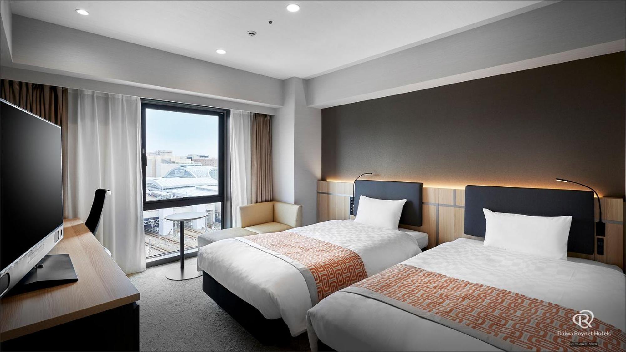 Daiwa Roynet Hotel Kanazawa Eki Nishiguchi Zimmer foto